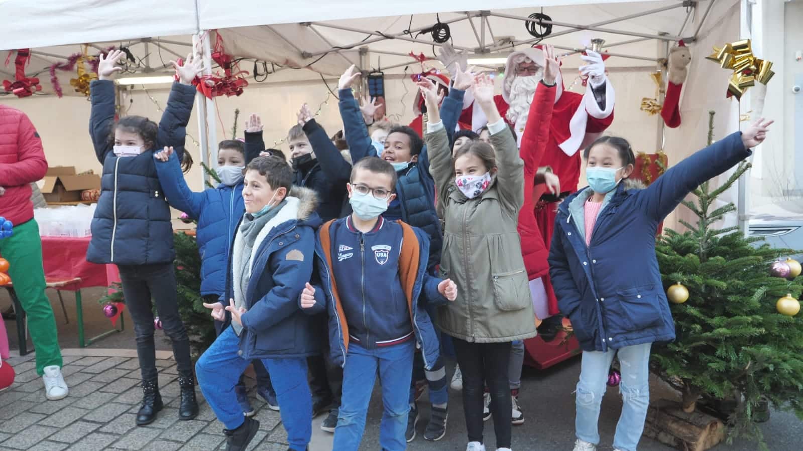 Les enfants du quartier Louvois lors des animations de Noël en 2021